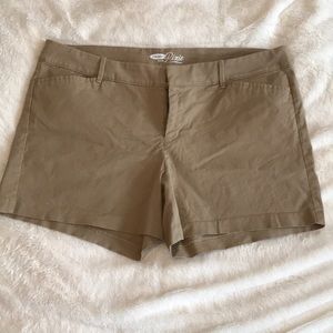 Old Navy Tan Pixie Style Shorts 5” Length